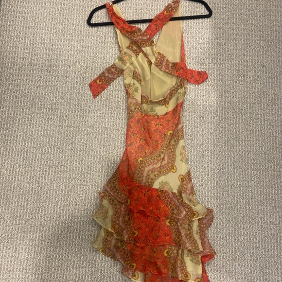 Cute colorful backless sundress. - Picture 6 of 6